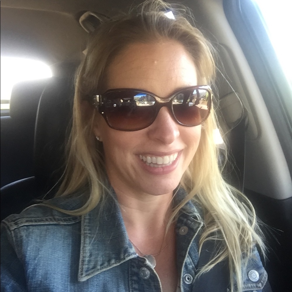 Meet your Posher, Kelli